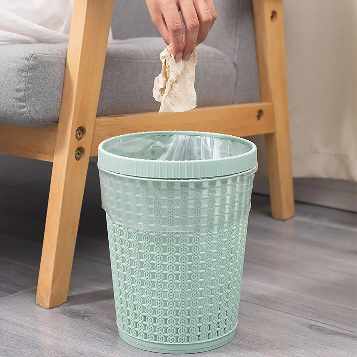 Papelera con dispensador